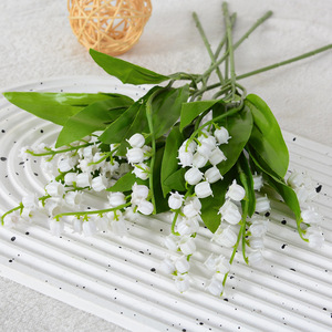 Fleurs artificielles en soie et plastique, lys de la vallée blancs, décorations de mariage, accessoires de bouquet, décoration de la maison - Product Image 2