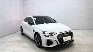 <span class=keywords><strong>Audi</strong></span> <span class=keywords><strong>A3</strong></span> <span class=keywords><strong>Sportback</strong></span> 2022 1.4TFSI 35TFSI Edición Deportiva de Lujo, Volante a la Izquierda, Techo Solar Oscuro Turbo, Asientos de Cuero, Rines R18, Sedán Usado - Product Image 2