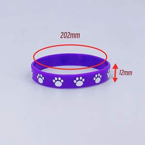 Lot de 8 bracelets en silicone patte de chien pour hommes et femmes, étanches, bijoux décoratifs, design animal rond, fabriqués à Zhaoqing, Guangdong - Product Image 5
