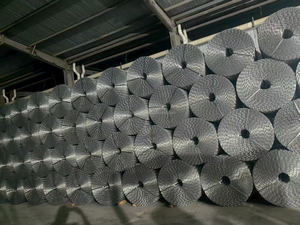 Malla Soldada Reforzada para Tuberías Galvanizadas por Inmersión en Caliente de Diferentes Tipos, Diámetro de Alambre de 1.6-2.8 mm, Modelo HS-25051301 para Gas en Alta Mar - Product Image 2