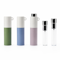Atomiseur de parfum rechargeable portable de voyage, format mini 8ml 10ml, couleur personnalisée, avec crochet porte-clés