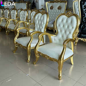 LEDA Canapé classique de luxe de style prince pour meubles de mariage avec accoudoirs en bois et siège en bois massif. - Product Image 3