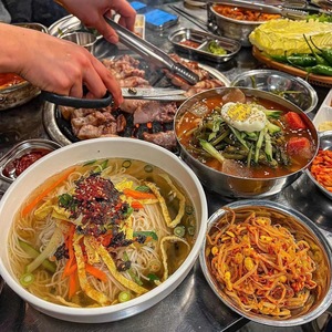 430 pince en acier inoxydable corne de taureau Style élégant argent or brillant coréen Barbecue Bulgogi viande Restaurant métal pince moyenne - Product Image 5