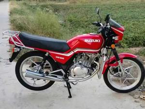 Motocicleta de Gasolina GS 125 CC Estándar de Carreras de Dos <span class=keywords><strong>Ruedas</strong></span> de Alta Calidad Ciclomotor Usado - Product Image 2