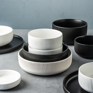 <span class=keywords><strong>Set</strong></span> di <span class=keywords><strong>Piatti</strong></span> in <span class=keywords><strong>Porcellana</strong></span> di Lusso all'Ingrosso dalla Cina, Servizio di Stoviglie in Ceramica Dorata, <span class=keywords><strong>Set</strong></span> di <span class=keywords><strong>Piatti</strong></span> in Gres - Product Image 4