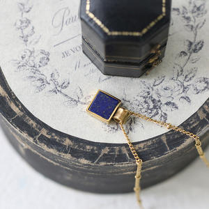Lapis Lazuli Kleine Vierkante Roestvrijstalen Vergulde Kleur Behoud William Koningsblauwe Ketting - Product Image 4