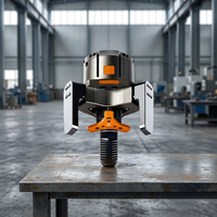 Dispositif robotique multi-trous pneumatique entièrement étanche à trois griffes avec plaque de superposition