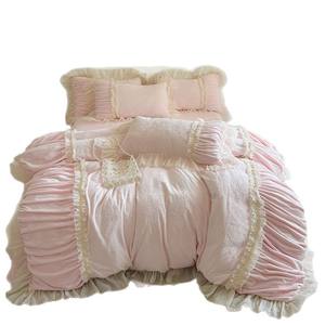 Falda de Cama de Lana Roja Vintage Francesa, Juego de Cuatro Piezas, Estilo Princesa, Lazo, Cubrecama de Coral para Boda, Invierno - Product Image 1