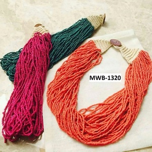 สร้อยคอเม็ดลูกปัดโบฮีเมียนดีไซน์ไม่ซ้ำใคร งานแฮนด์เมด สีสันสดใส สำหรับผู้หญิง เหมาะสำหรับงานแต่งงาน งานปาร์ตี้ และสวมใส่ลำลอง มีจำหน่ายแล้ว - Product Image 4