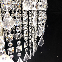 Support à gâteau de mariage moderne de luxe avec perles de cristal suspendues, support de table en acrylique transparent de haute qualité, montage facile
