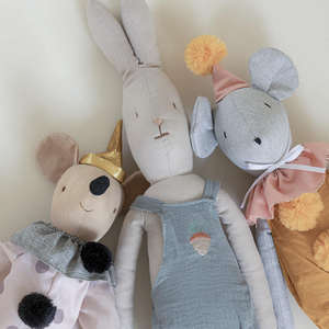 Poupée souris en tissu de coton faite à la main, vente en gros, style nordique, jouets mignons en coton et lin pour enfants - Product Image 5