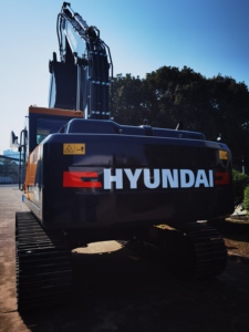 Excavadora Hidráulica HX220HD de 22 Toneladas, Ahorradora de Combustible y Ultra-Suave, Excavación sin Esfuerzo para Trabajos de Construcción de Larga Duración - Product Image 5