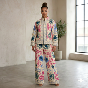 Veste réversible élégante et écologique pour femme Hak Enterprises, courte, en toile tricotée, brodée de fleurs dessinées à la main et matelassée pour l'hiver - Product Image 1