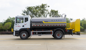 Camion arroseur multifonctionnel Dongfeng 4x2 diesel Euro 6 avec moteur haute pression anti-collision et pompe de réduction de poussière - Product Image 2