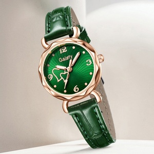 Montre élégante pour femme, bracelet en or, montre à quartz, montre-bracelet minimaliste pour femme, cadeau - Product Image 1