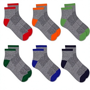 Chaussettes pour hommes en gros, respirantes, à motifs anime, hip-hop, fantaisie et dessins animés - Product Image 2