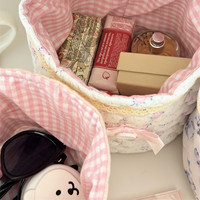 Panier de rangement en coton matelassé avec nœud et dentelle, motif cœurs rayés, pour pinceaux de maquillage, idéal pour le bureau