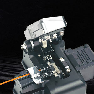 Coupe-<span class=keywords><strong>fibre</strong></span> haute précision CLV100E Réinitialisation automatique pour FTTH Coupe-câble à épissure à froid avec rail coulissant droit - Product Image 5