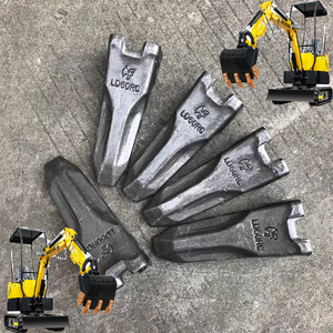 Denti a benna imbullonati a 3 punti con adattatori-misura universale per escavatori compatti - Product Image 1