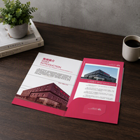 Porte-documents de présentation gaufré à l'or avec 2 pochettes, impression offset CMJN personnalisée, porte-cartes à double poche, papier offset
