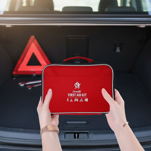 Botiquín <span class=keywords><strong>de</strong></span> Primeros Auxilios Rojo Smileplus para Viajes, Vehículos, Campamentos al Aire Libre y Uso en Automóviles, Impermeable, Certificado CE, Tamaño Pequeño - Product Image 1