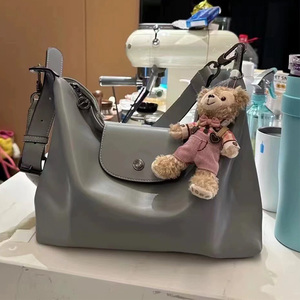 Bolso de Hombro de Cuero Vacuno Premium para Mujer, Gran Capacidad, Bolso Bandolera, Elegante Bolso de Mano para el Trabajo - Product Image 3