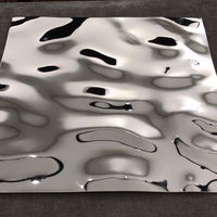 Prêt à expédier : Panneau mural en acier inoxydable 201 430 304, surface BA, effet vague d'eau martelé, avec services de découpe et de pliage