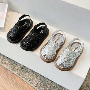 <span class=keywords><strong>Sandali</strong></span> <span class=keywords><strong>da</strong></span> <span class=keywords><strong>bambina</strong></span> alla moda con velcro, due modi di indossare, novità estate 2024, ciabatte a punta chiusa con suola morbida, scarpe <span class=keywords><strong>da</strong></span> <span class=keywords><strong>spiaggia</strong></span> <span class=keywords><strong>da</strong></span> principessa, colore unico - Product Image 3