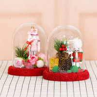 Nouvelle Arrivée Décoration de Noël Mini Casse-Noisette en Dôme Acrylique Lumineux à LED Ornement de Table de Fête Cadeau Vente en Gros