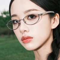 Nouvelles lunettes pour femmes 2026, verres transparents anti-lumière bleue, lunettes optiques, logo personnalisé, petite monture en métal, lunettes œil de chat pour femmes