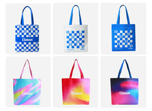 กระเป๋าโท้ทพิมพ์ลายทั้งใบแบบกำหนดเอง กระเป๋าผ้าแคนวาสสีสันสดใส พิมพ์ลายไล่เฉดสีแบบตารางหมากรุก กระเป๋าสะพายไหล่สำหรับผู้หญิง - Product Image 5