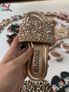 Factory Cheap Girls' Sandals Stylish <b>Summer</b> Style New Fashionable Anti-slip <b>slippers</b> Beach Shoes PU Upper Rubber Outsole Stock - Product Image 6