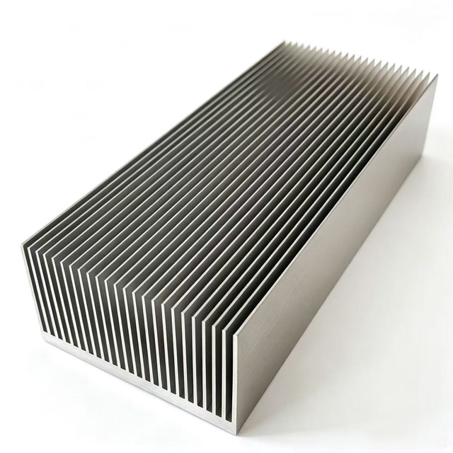 High Density Fin Heat Sink, Large Cooling Area Extruded Industrial Cooling Radiator