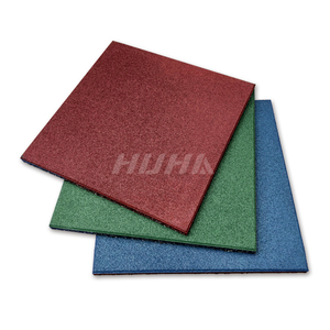 Quảng Đông Nhà Máy Chất Lượng Cao Sân Chơi Thảm Cao Su Thân Thiện Với Môi Sbr Cao Su Sàn Không Thấm Nước Ngoài Trời Cao Su Gạch - Product Image 1