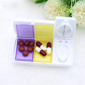 เครื่องตัดยาแบบพกพา 2 in 1 พร้อมกล่องเก็บยา 2 ช่อง - Product Image 4