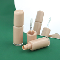 4.5ml prix usine BAS quantité minimale de commande vide brillant à lèvres Tube Double couleur brillant à lèvres bouteille liquide rouge à lèvres conteneur avec marque privée