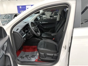 Auto Usata Sko-da <span class=keywords><strong>Kamiq</strong></span> 1.5L Comfort Edition Automatica 2022 Benzina SUV Guida a Sinistra Basso Chilometraggio Pronta per la Spedizione FOB - Product Image 6