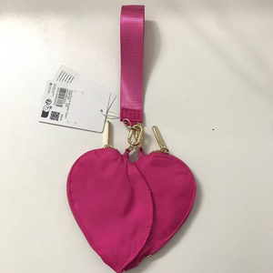 Porte-clés étanche en forme de cœur avec double <span class=keywords><strong>poche</strong></span>, mini pochette de poignet, accès facile, portefeuille minimaliste léger pour le transport quotidien en déplacement - Product Image 6