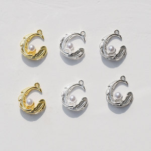 Alloy <b>Feather</b> Pendant With Pearl Half Moon Shape For Jewelry Making DIY Earrings Bracelet <b>Necklace</b> Material Accessory Kit - Product Image 2