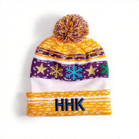 Bonnet en tricot jacquard personnalisé de haute qualité avec logo, pour homme et femme, avec pompon plié surdimensionné, bonnet tendance pour l'hiver
