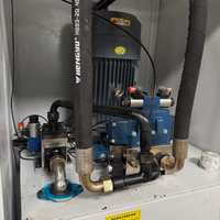 Presse hydraulique à colonne unique 50T facile à utiliser, plan de travail personnalisé disponible