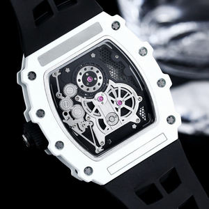 Montre 2026 en fibre de carbone et titane avec bracelet en caoutchouc durable, idéale pour les trajets quotidiens, les loisirs, le sport et le golf - Product Image 5