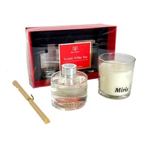 Anches de parfum de maison Diffuseurs et bougies parfumées en cire de soja Bougies de parfum de Noël Bougies de Noël Diffuseurs et parfums