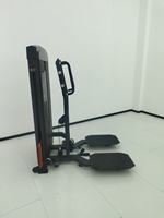 Machine de kickback réglable en acier avec câble pour l'entraînement des fessiers et des hanches en position debout, avec poulie et pile de poids pour les jambes