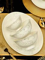 Service de table en porcelaine fine Silver Bloom, 10+ pièces, luxe, résistant à la chaleur, vaisselle élégante à pied haut, motif floral, pour la salle à manger