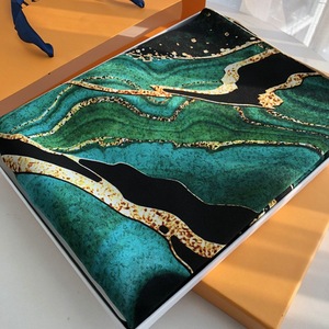 ผ้าพันคอผ้าไหมผ้าไหมหม่อน108*108ซม. พิมพ์ลายสองด้านสำหรับผู้หญิงผ้าพันคอทรงสี่เหลี่ยมสไตล์เกาหลีสำหรับฤดูร้อน - Product Image 1