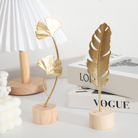 Offres Flash Statuettes Feuille Sculptures de Bureau Ornements Dorés Décoration d'Intérieur pour Salon Chambre Bureau avec Socle en Bois