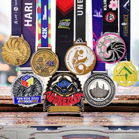 Médailles sportives personnalisées pour la course à pied, le marathon, le cyclisme, le football, les arts martiaux, en alliage de zinc 3D, émail souple creux, récompense en métal