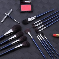 Ensemble de pinceaux de maquillage en poils de chèvre, pointe fine, pour fond de teint, poudre, blush, fard à paupières, anticernes, avec manche foncé, outils cosmétiques