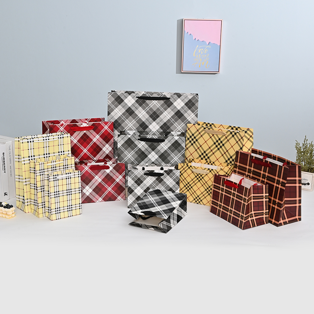 Customized Cosmetic Paperbag Luxury Paper Bag,Wholesale Various Sizes of Paper Bags